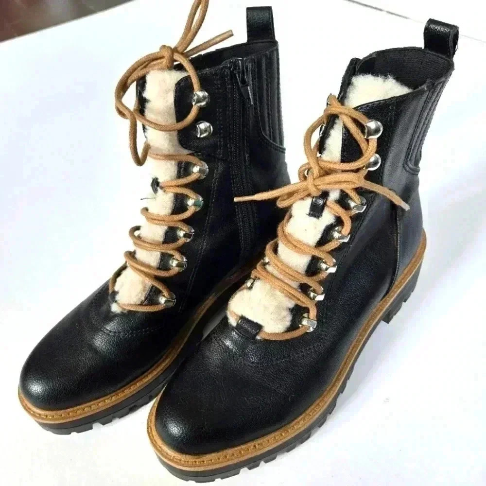 Nine West Ivani Sherpa Lace Up Lug Sole Combat Ankle Boots Booties Sz 6